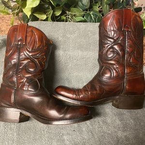 Women Cowgirl Original Cats Paw Boots. Size 7 1/2